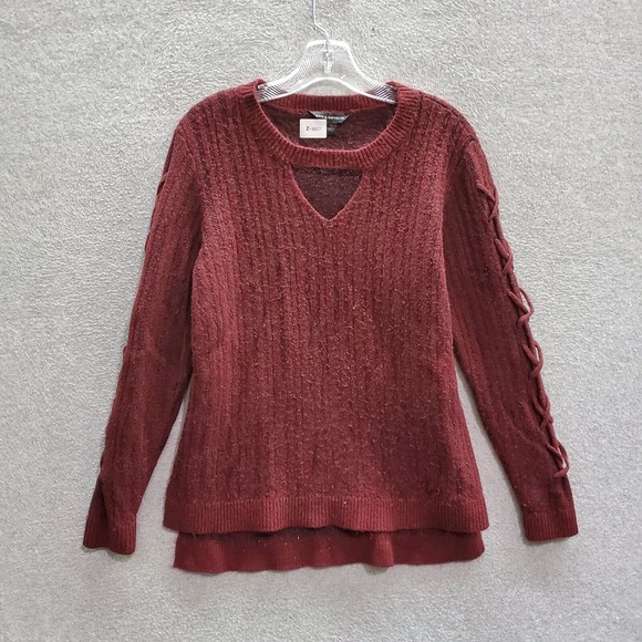 Rock & Republic Women Sweater Medium Red Lace Up Sleeves Keyhole Pullover Casual - Picture 1 of 9